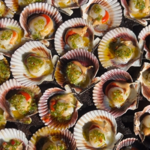 Ostiones con chimichurri