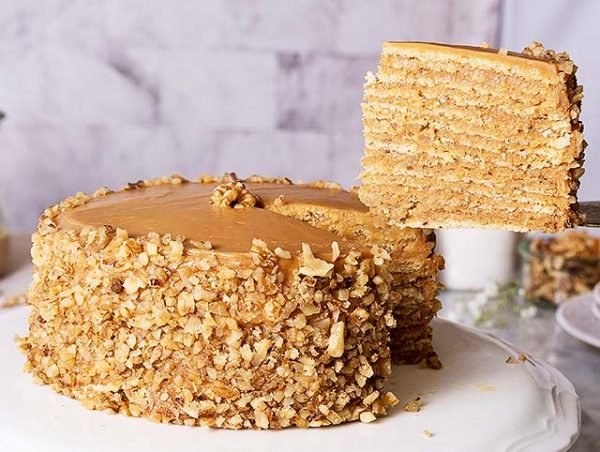 Torta Panqueques manjar nuez