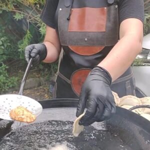 Empanadas de prieta con quesos