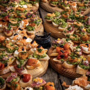 Mix crostinis mar y tierra